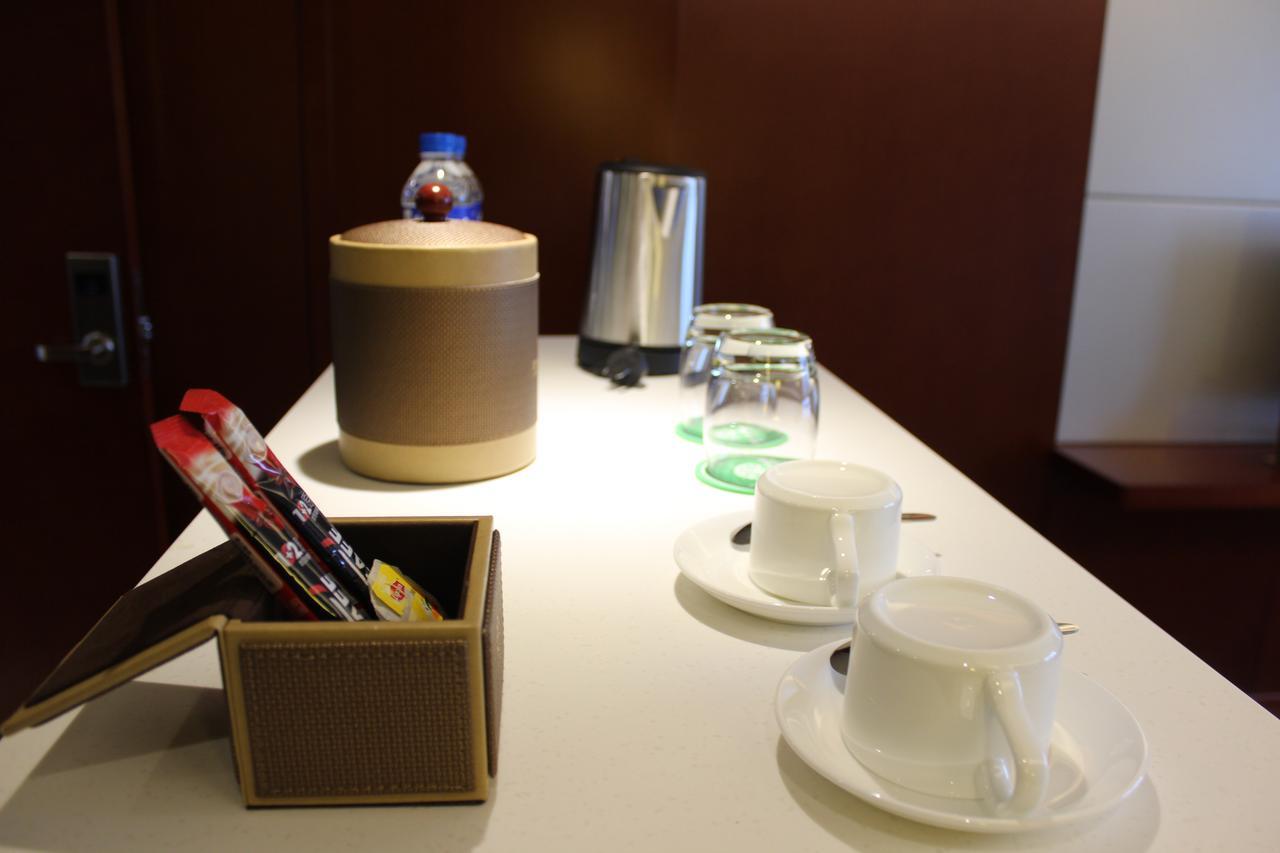 Chengjiang Manor Hotel ภายนอก รูปภาพ